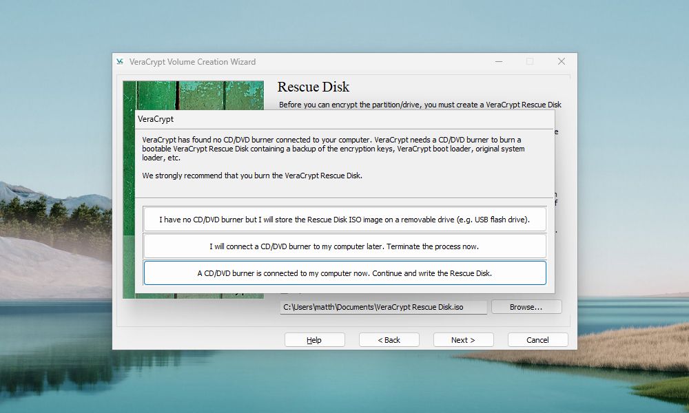 The VeraCrypt Volume Creation Wizard prompts you to use a CD, DVD, or USB drive to store the rescue disc.