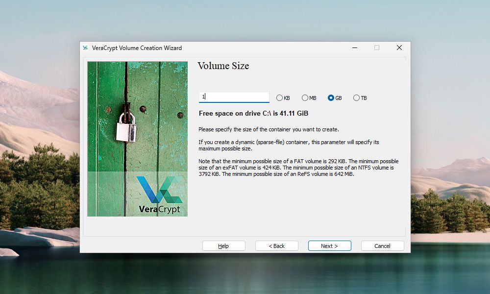 Window of the VeraCrypt Volume Creation Wizard prompting to select VeraCrypt volume size
