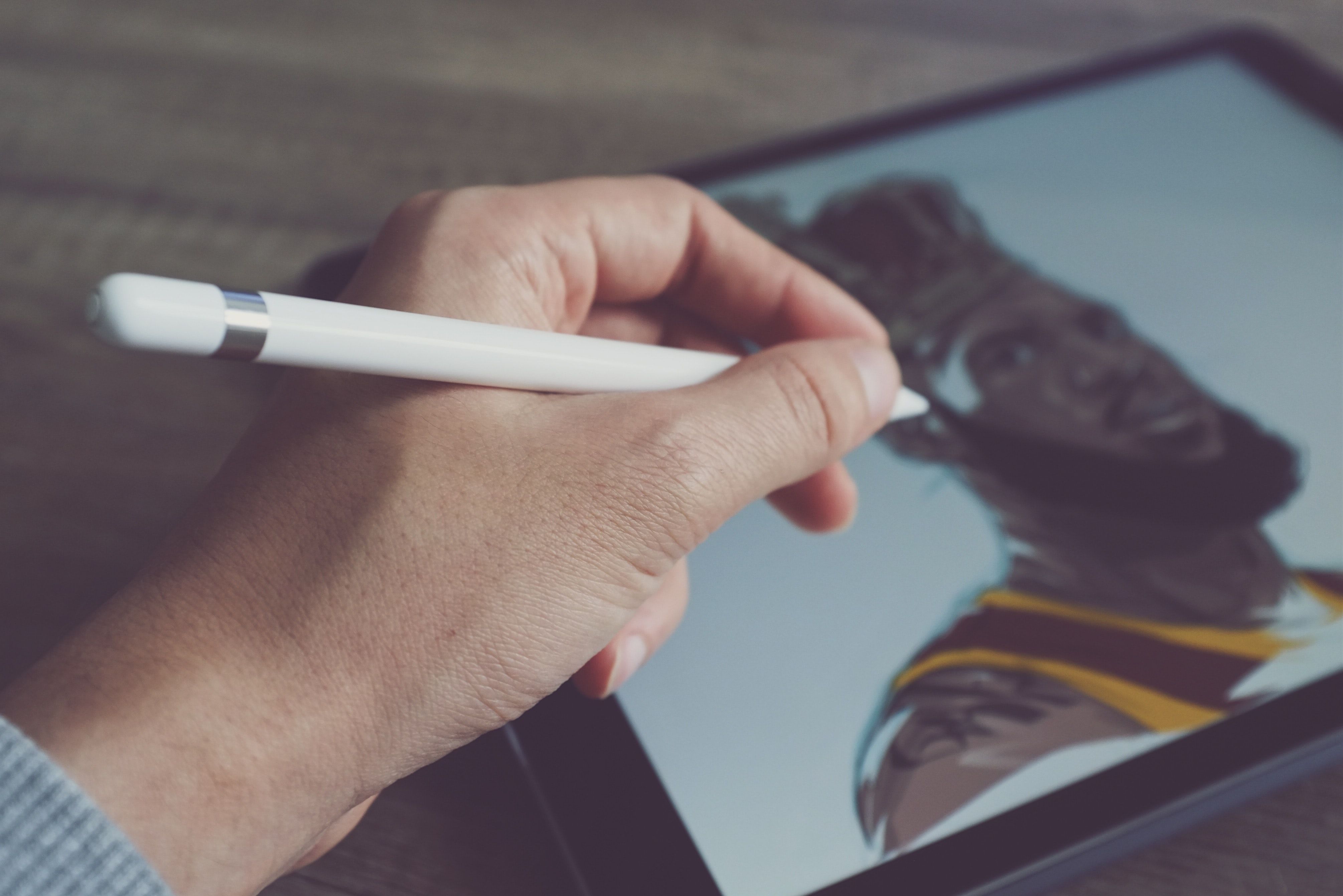 iPad vs. Drawing Tablet Which One Should You Get for Drawing?