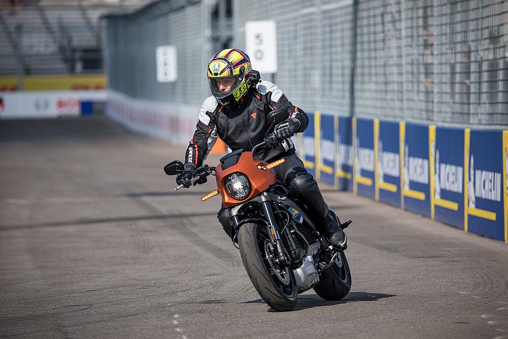 Harley Davidson LiveWire test on the track in New York