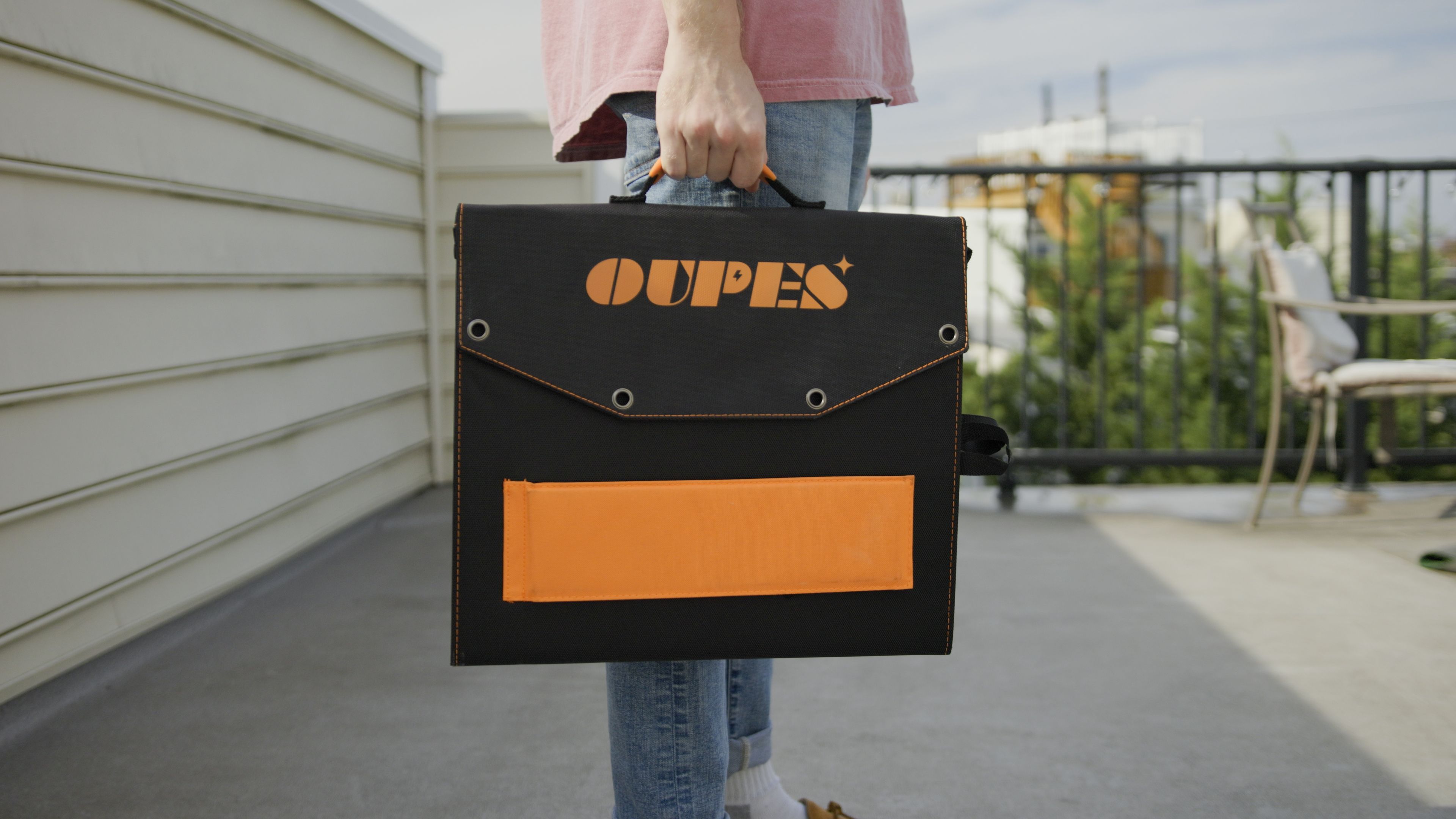 دسته بالای پنل خورشیدی OUPES