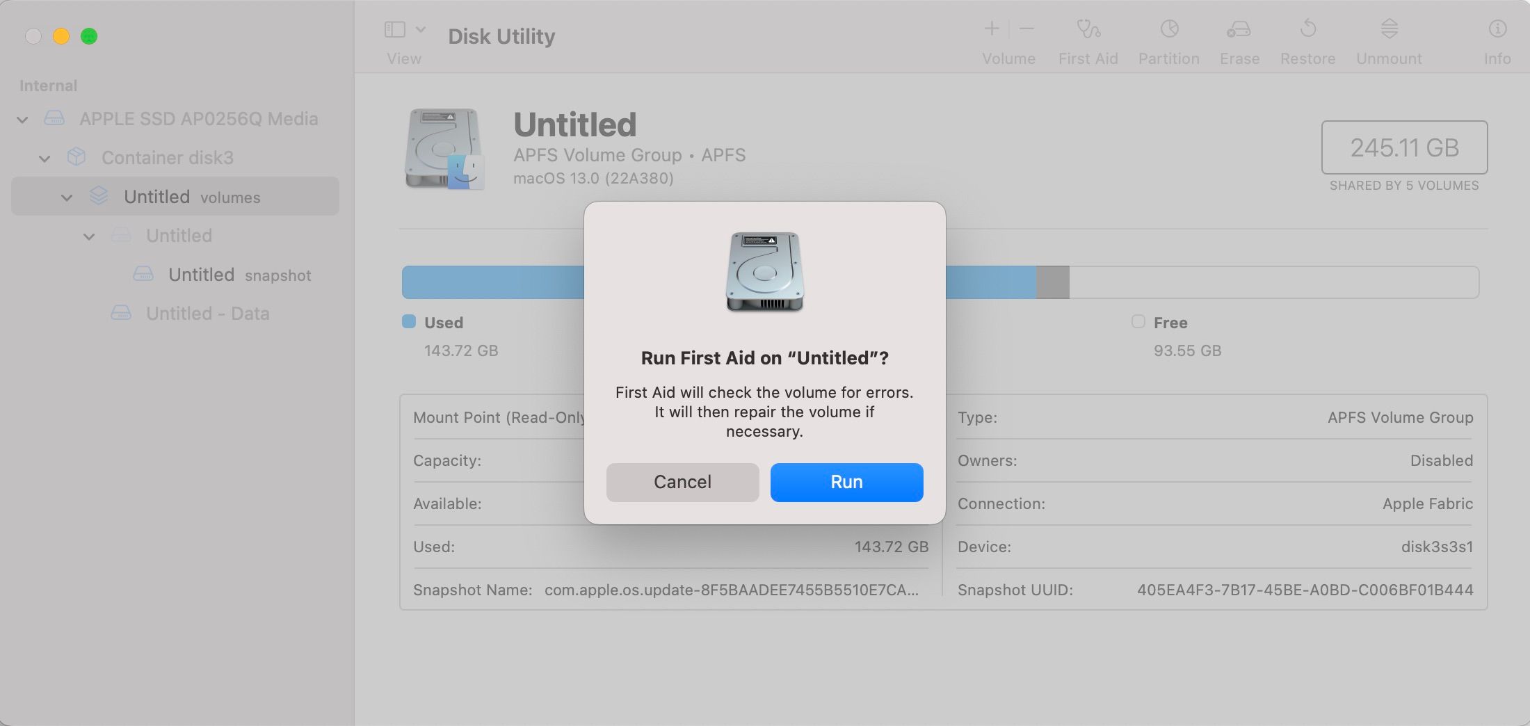 Cuplikan layar prompt Pertolongan Pertama di Disk Utility