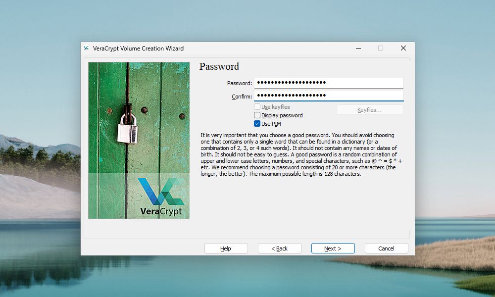 Richiedere alla procedura guidata di creazione del volume VeraCrypt di creare una password per il contenitore di file