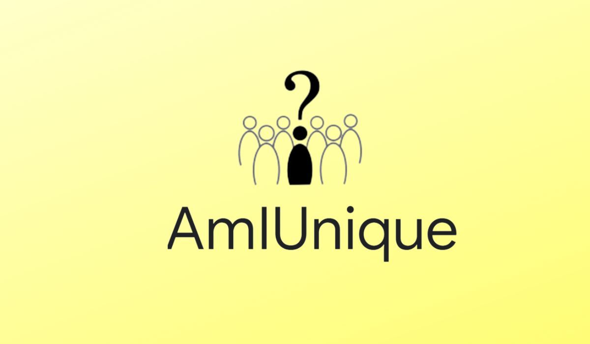 Uma captura de tela do logotipo da AmIUnique vista em fundo amarelo