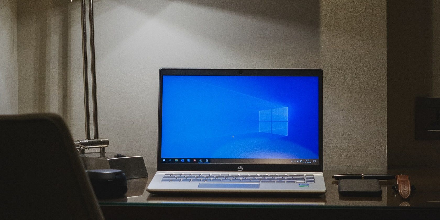Una computadora portátil con Windows 10