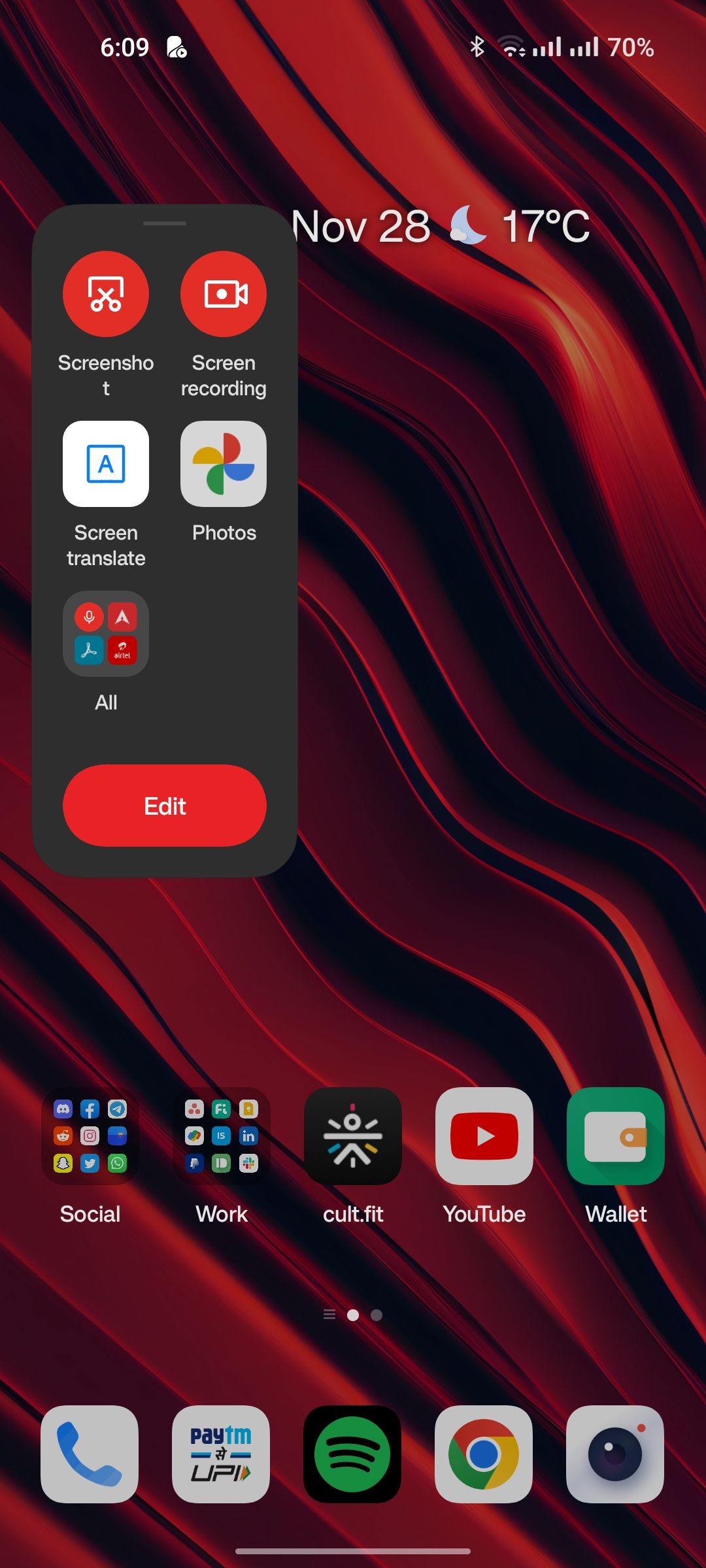 Smart Sidebar being accessed on the home screen