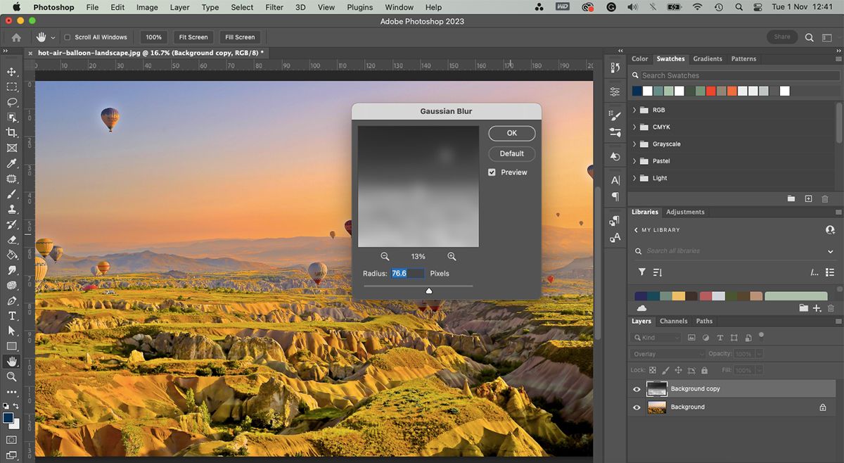 Gaussian blur preview in Photoshop