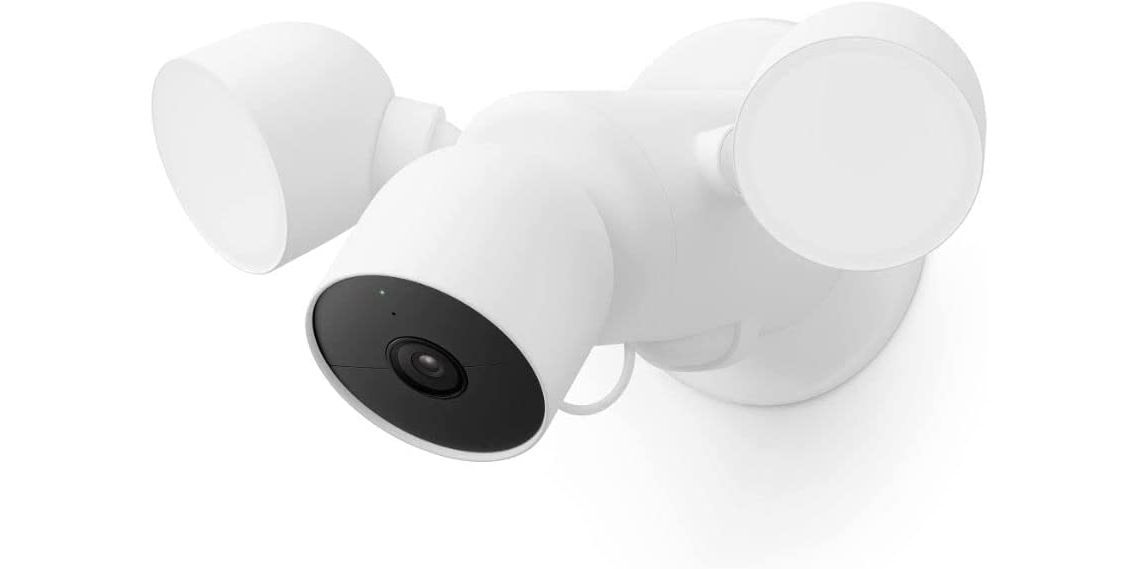 Google Nest Cam با نورافکن