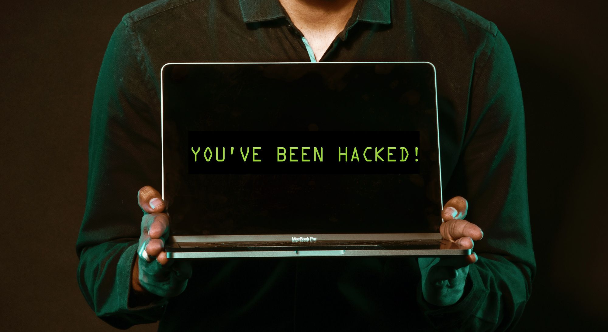 you've been hacked message showing on laptop screen