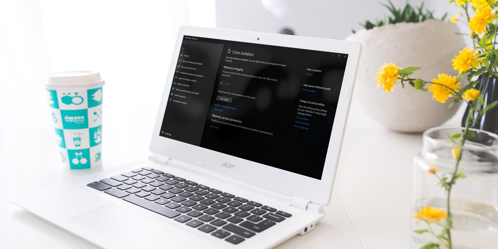 Mockup of Laptop Showing Pop-up of Memory Integrity Feature Not Working