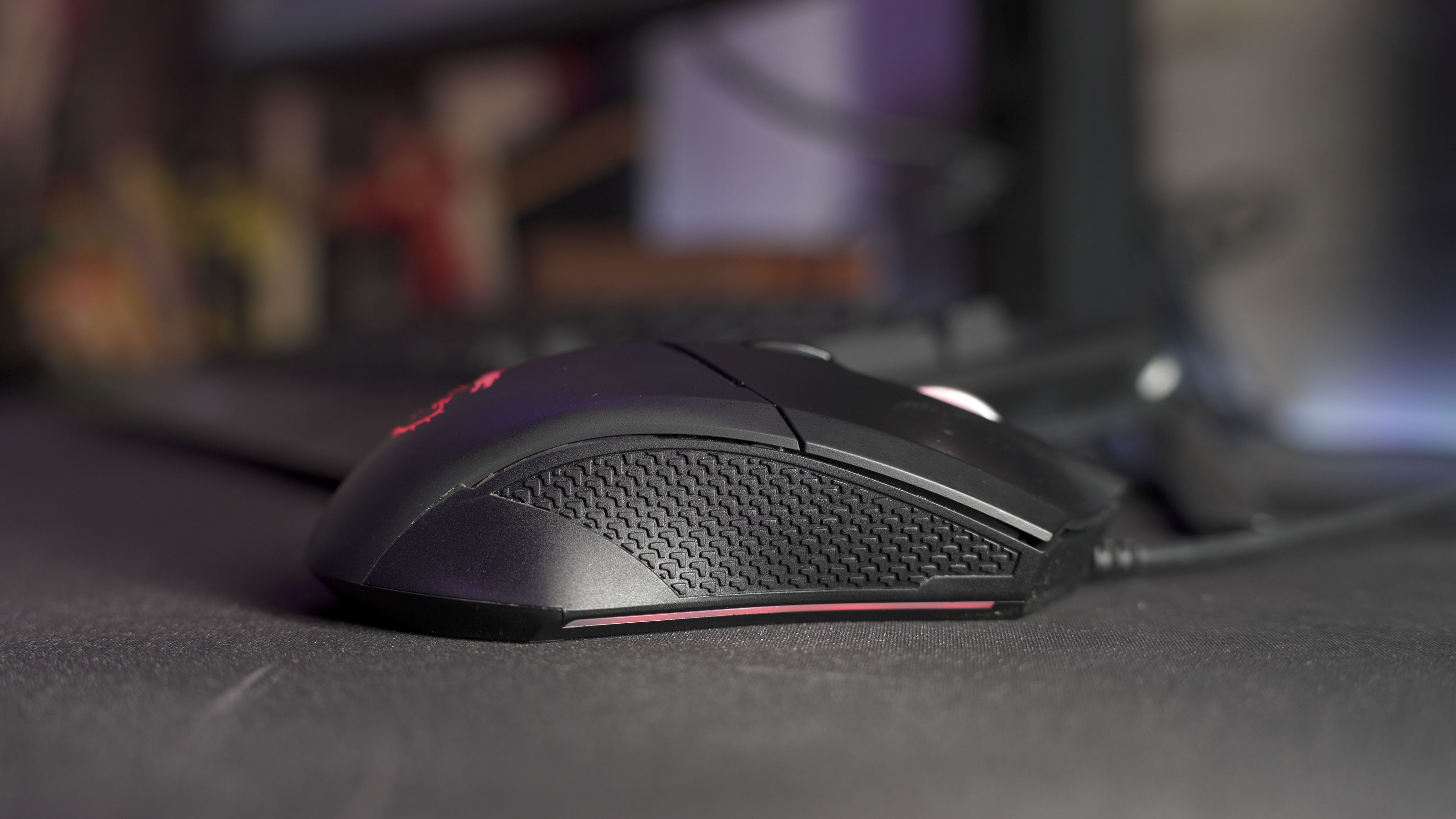 MSI Aegis RS 12 - Included Gaming Mouse