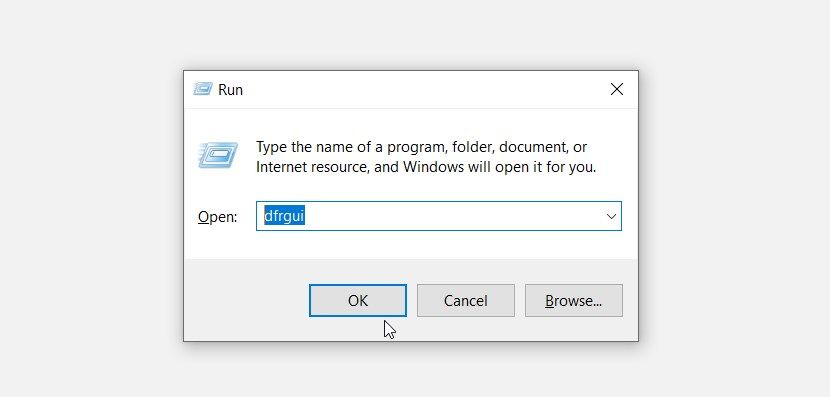 Opening the Disk Defragmenter app using the Run command dialog box