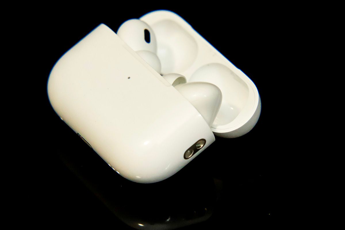 open airpods pro 2 case