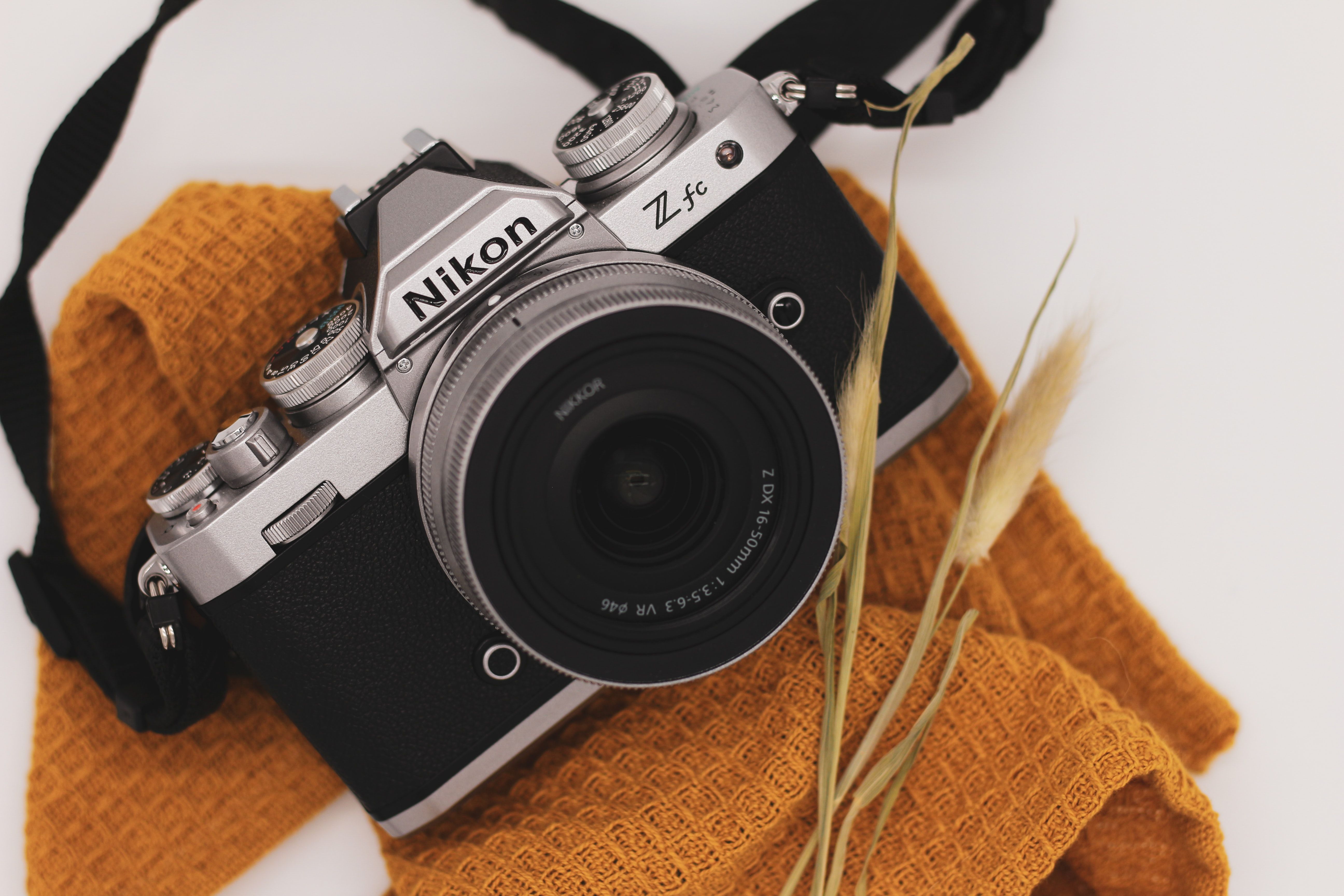 photo of a mirrorless camera on a cloth