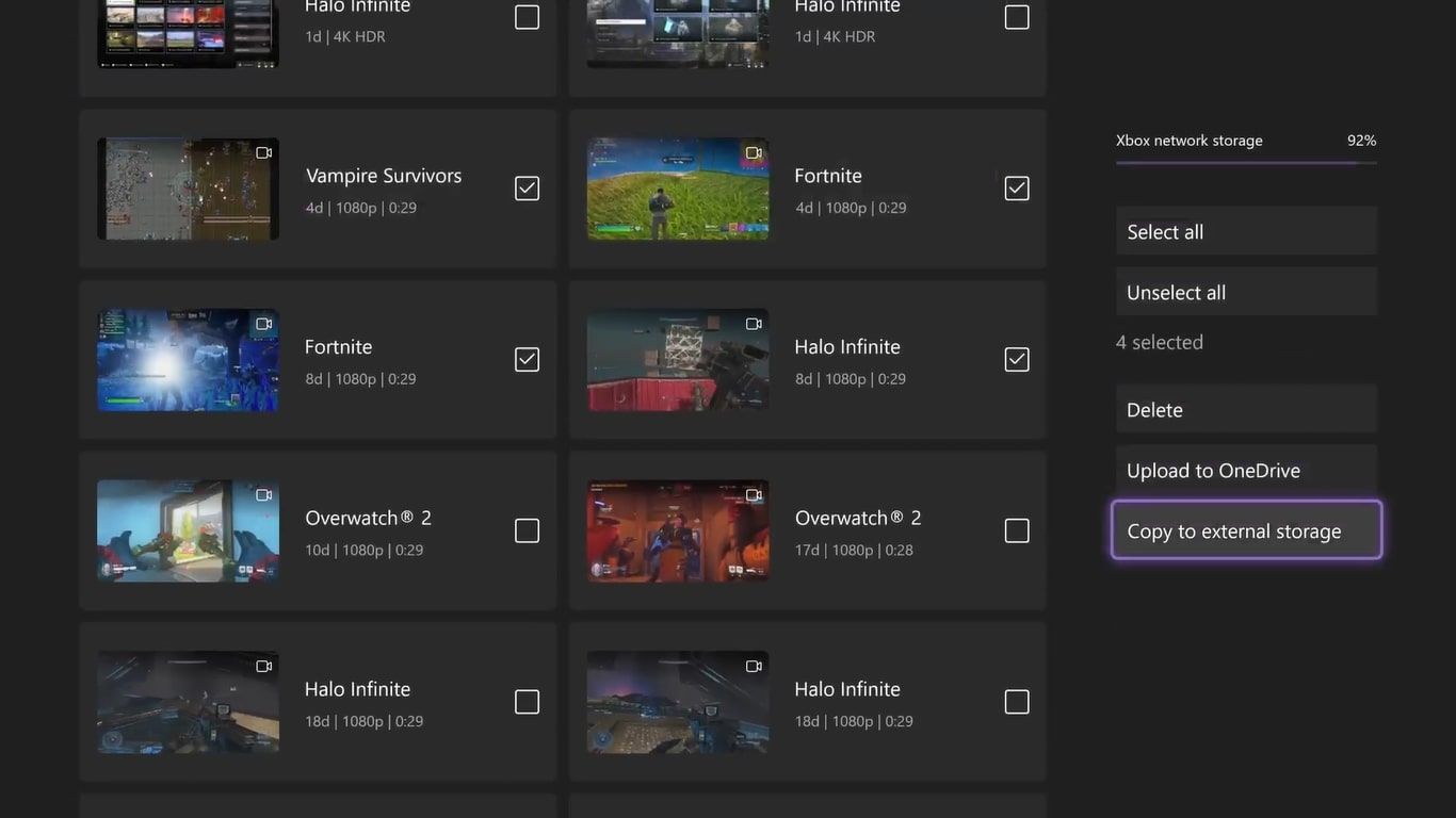 Une capture d'écran de l'application Xbox Captures avec quelques clips de jeu sélectionnés et l'option Copier vers le stockage externe sélectionnée. 