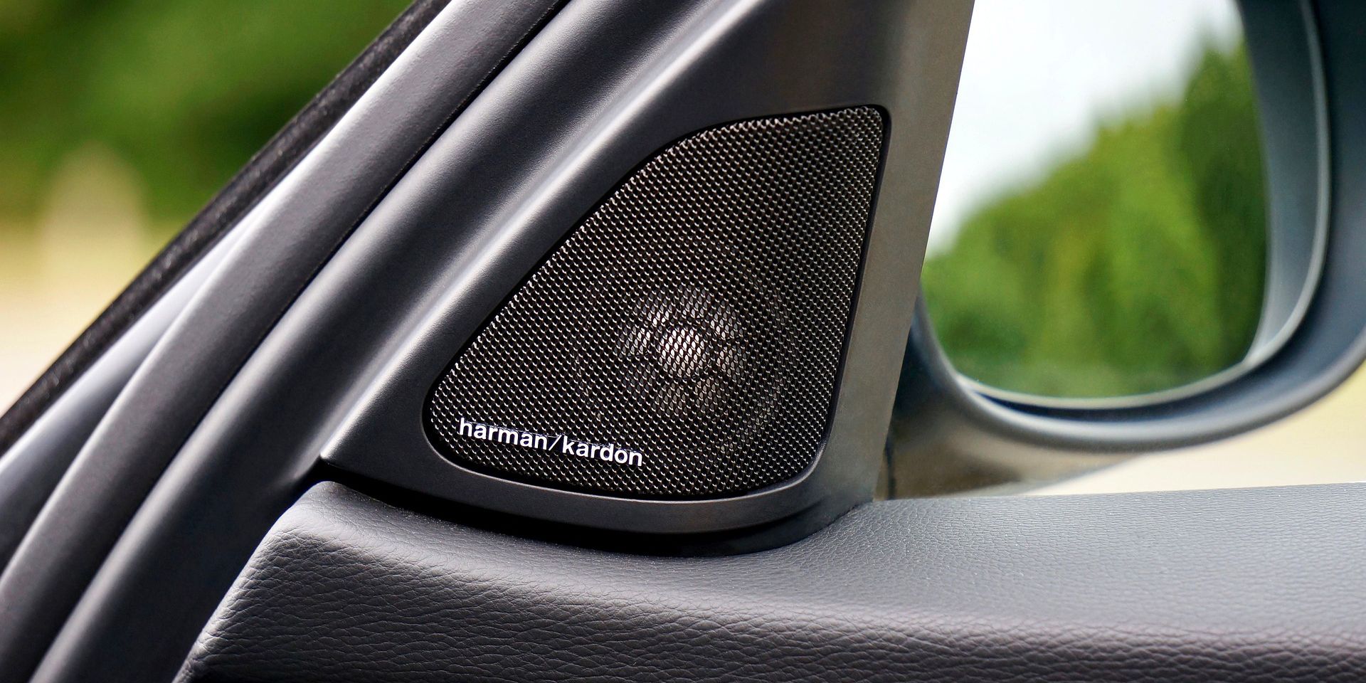 harmon kardon car speaker picture