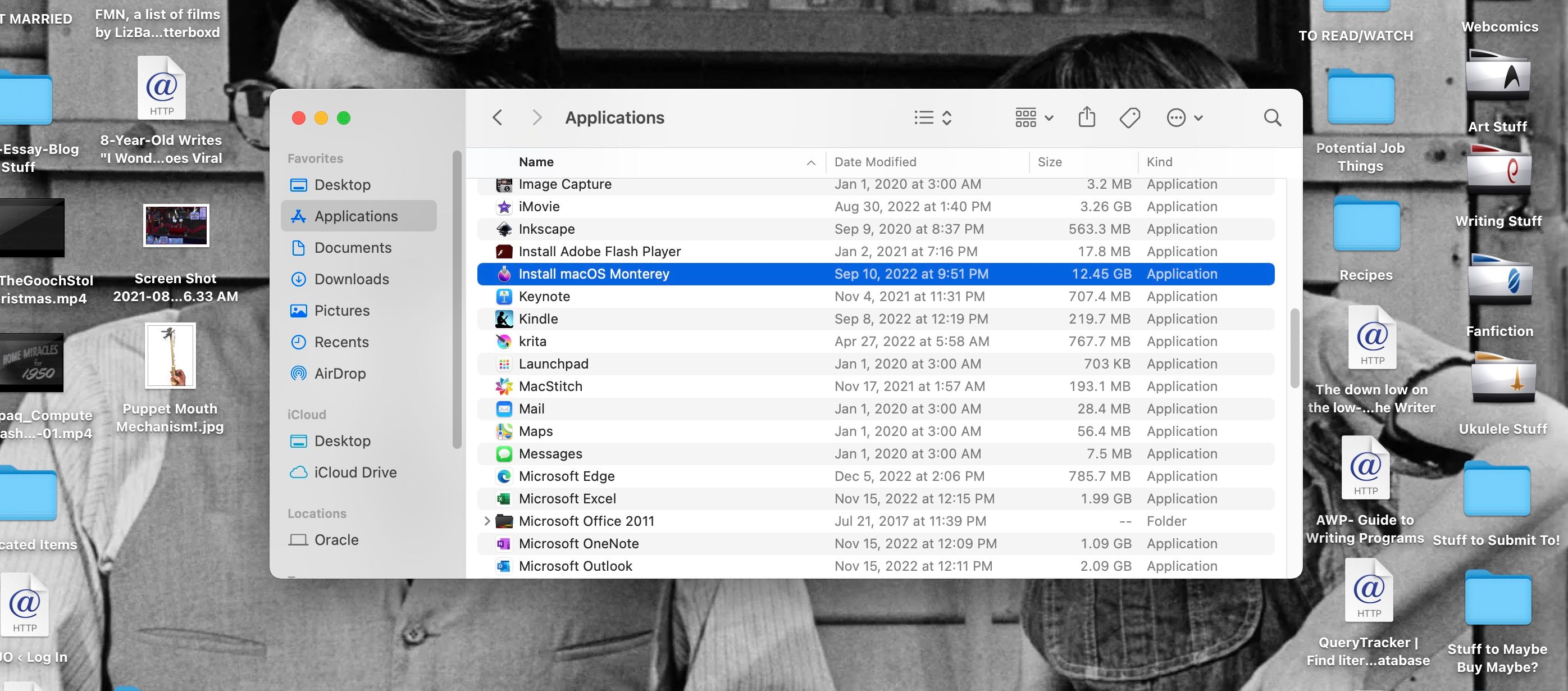 macOS Monterey installer in MacBook Applications folder