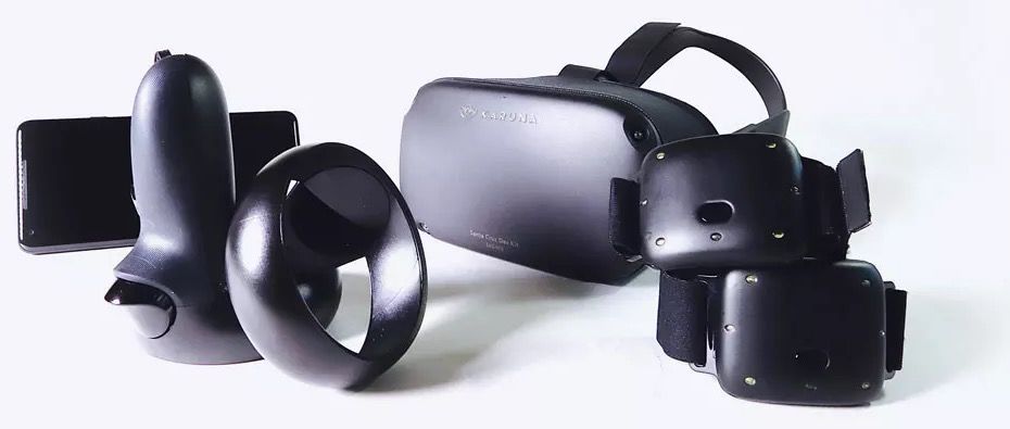 Product photo of the Karuna VR set for chronic pain