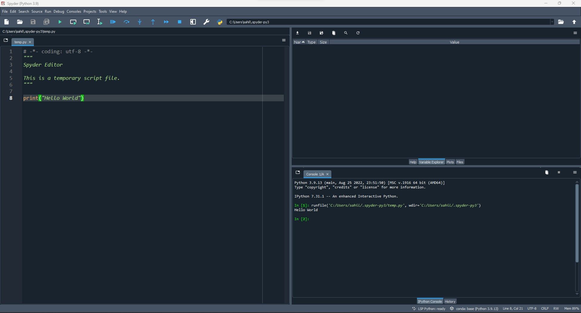 Spyder coding editor window interface