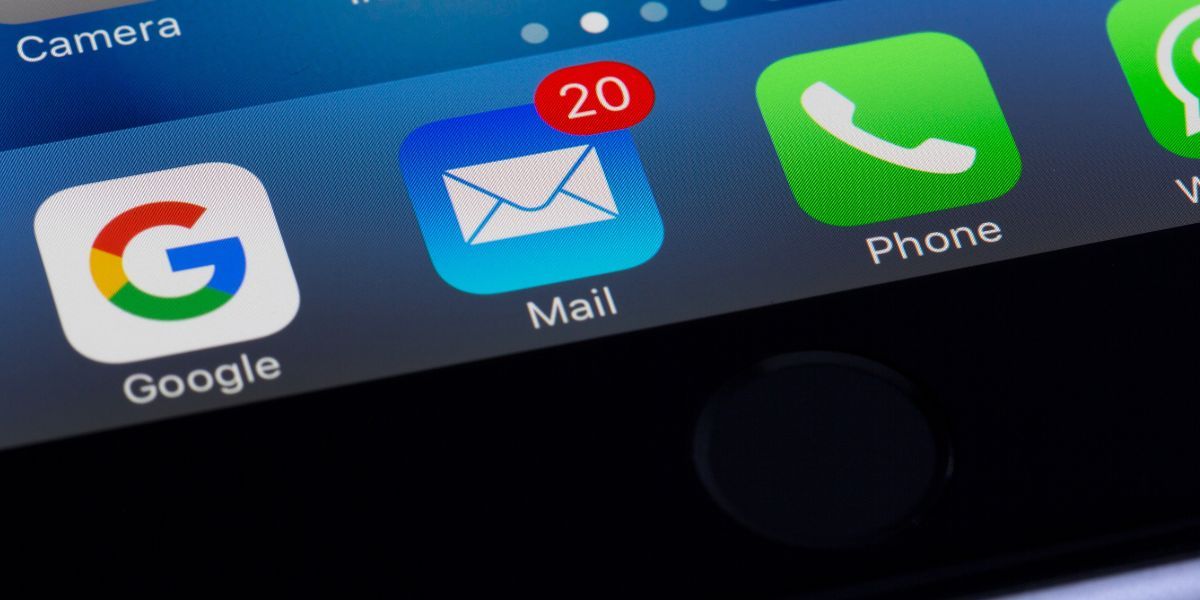 Email app showing 20 unread messages