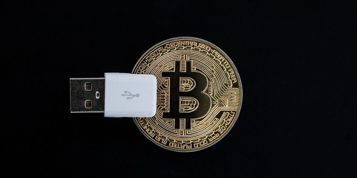 bitcoin token and flash drive