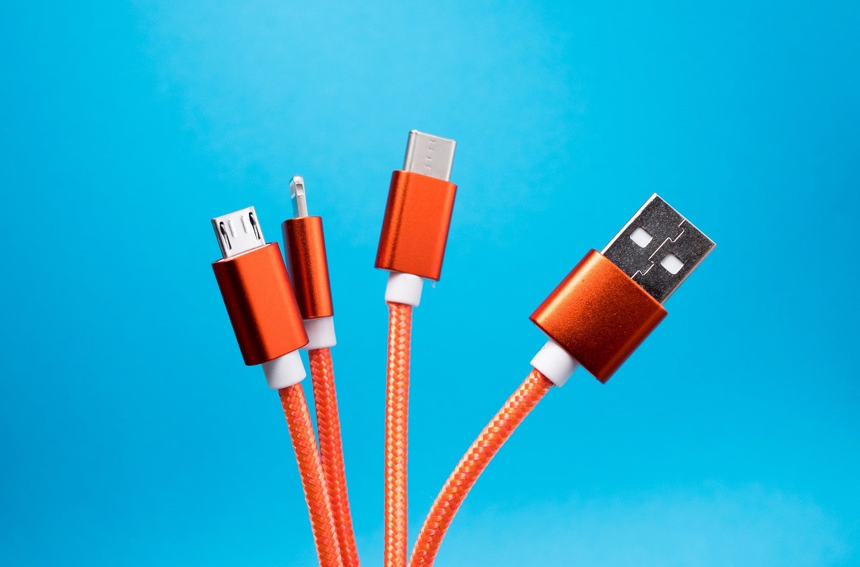 Câbles USB orange
