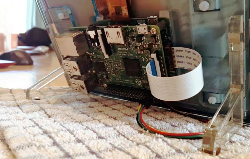 Raspberry Pi touchscreen mounted
