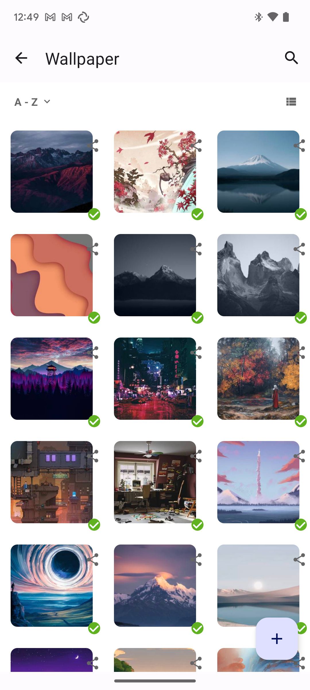 A collection of wallpapers in thumbnails on the Android Nextcloud app.
