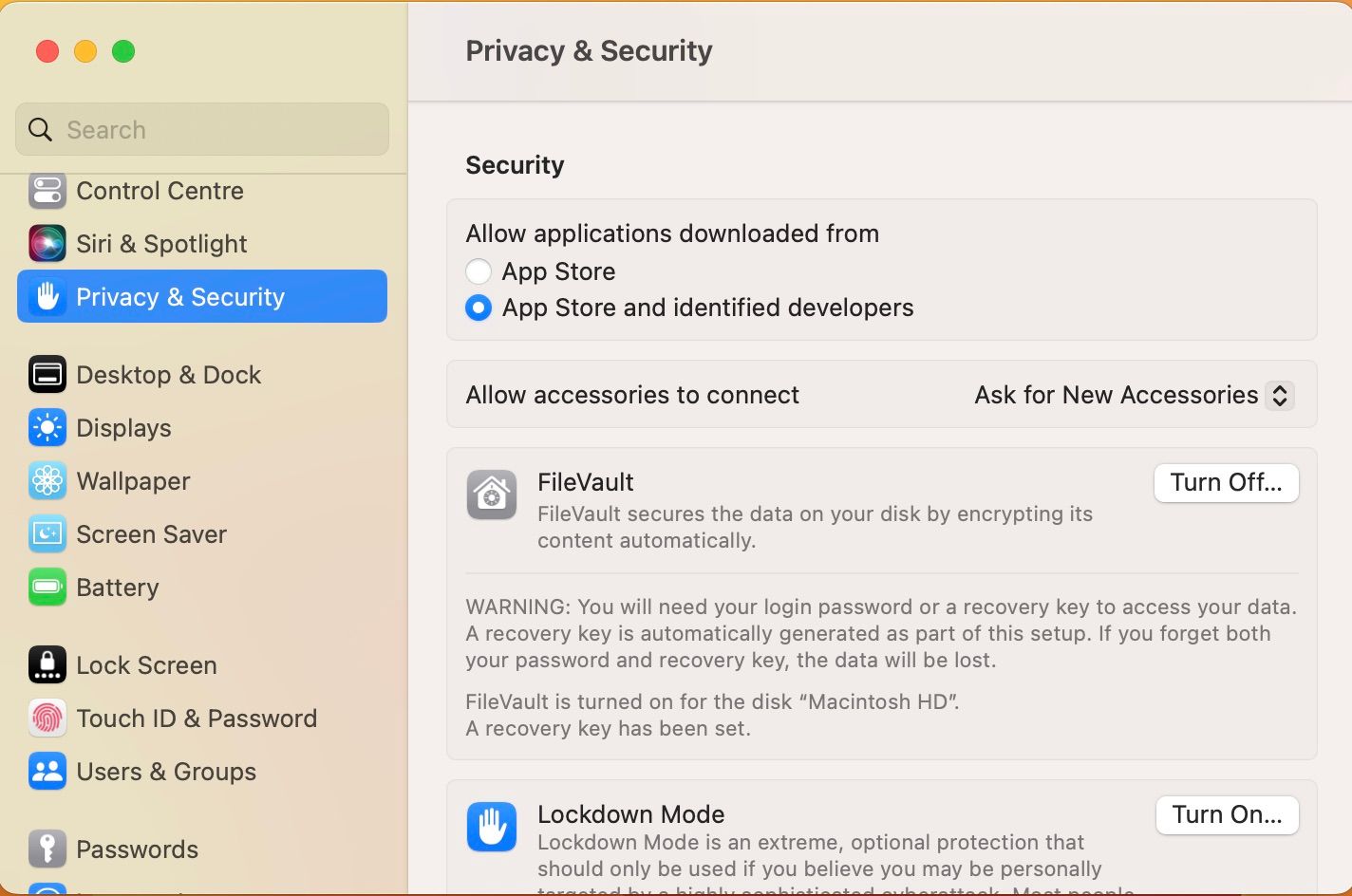 Capture d'écran des paramètres de confidentialité et de sécurité pour le téléchargement d'applications dans les paramètres système.