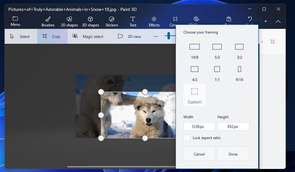 The Done button and framing options for cropping in Paint 3D