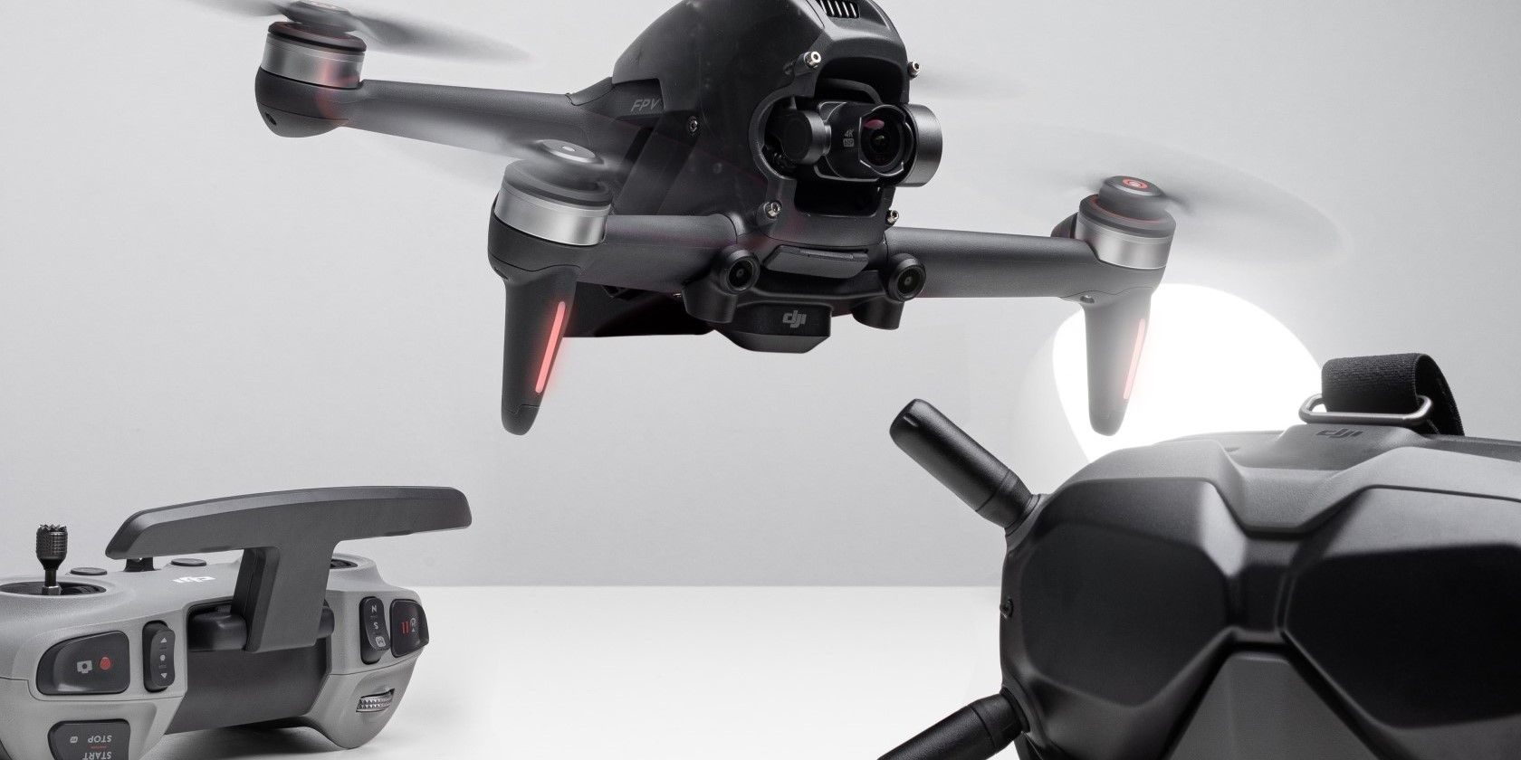 Um drone voador e várias tecnologias