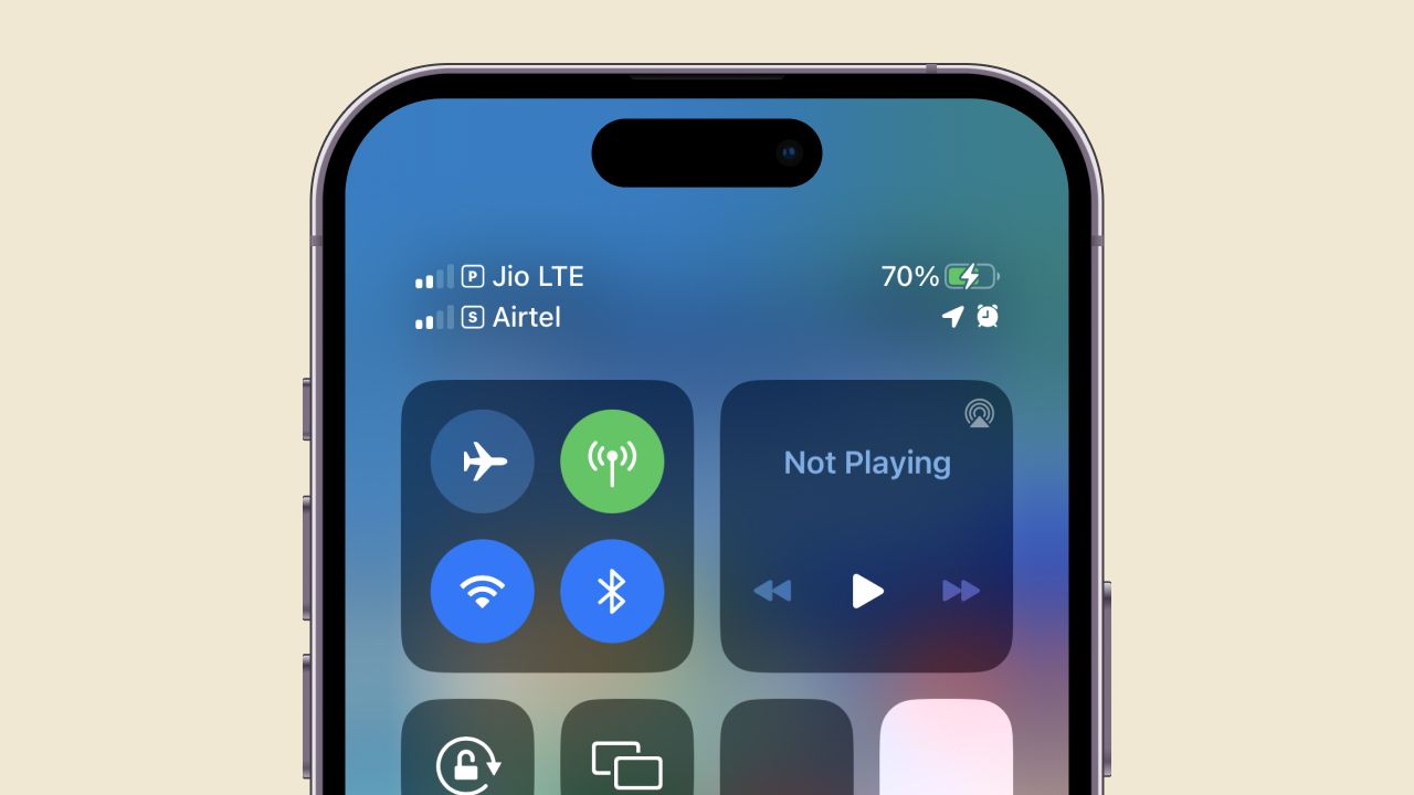 Turn on Bluetooth and Wi-Fi from the iPhone Control Center