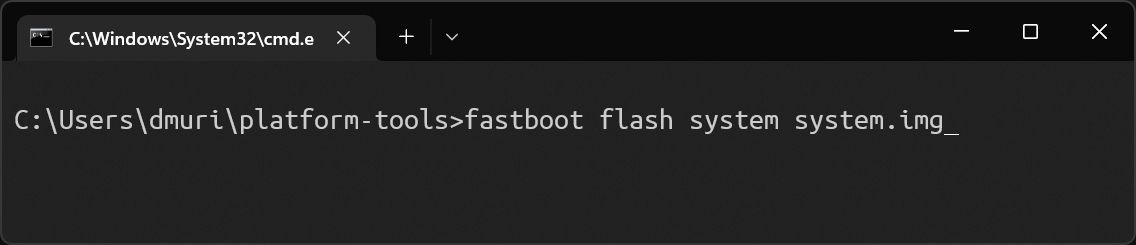 Terminal Windows menampilkan perintah sistem flash fastboot