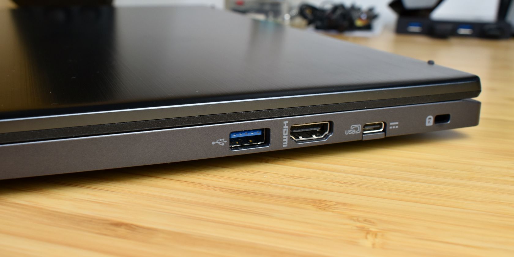 acer chromebook 516ge ports right