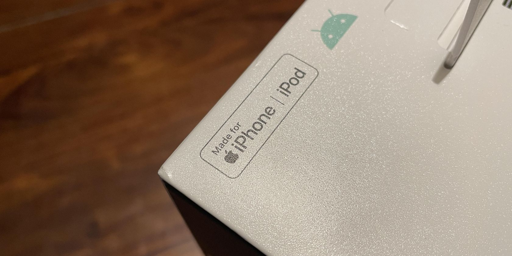 Apple Made for iPhone Branding pada Kotak Produk