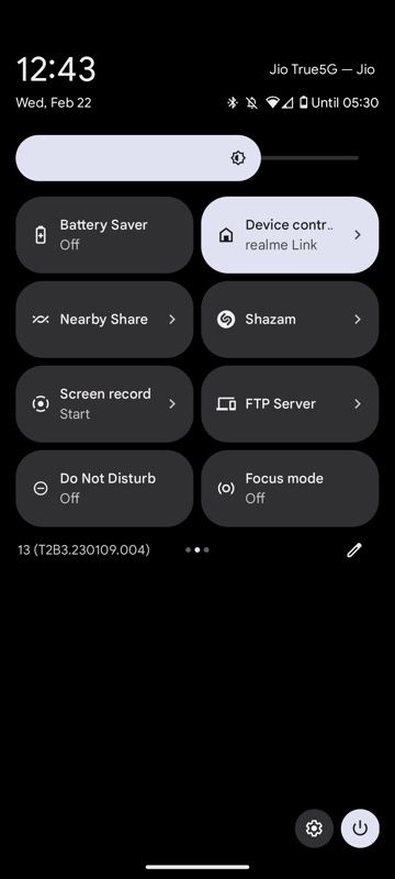 Device Controls tile in Quick Settings panel