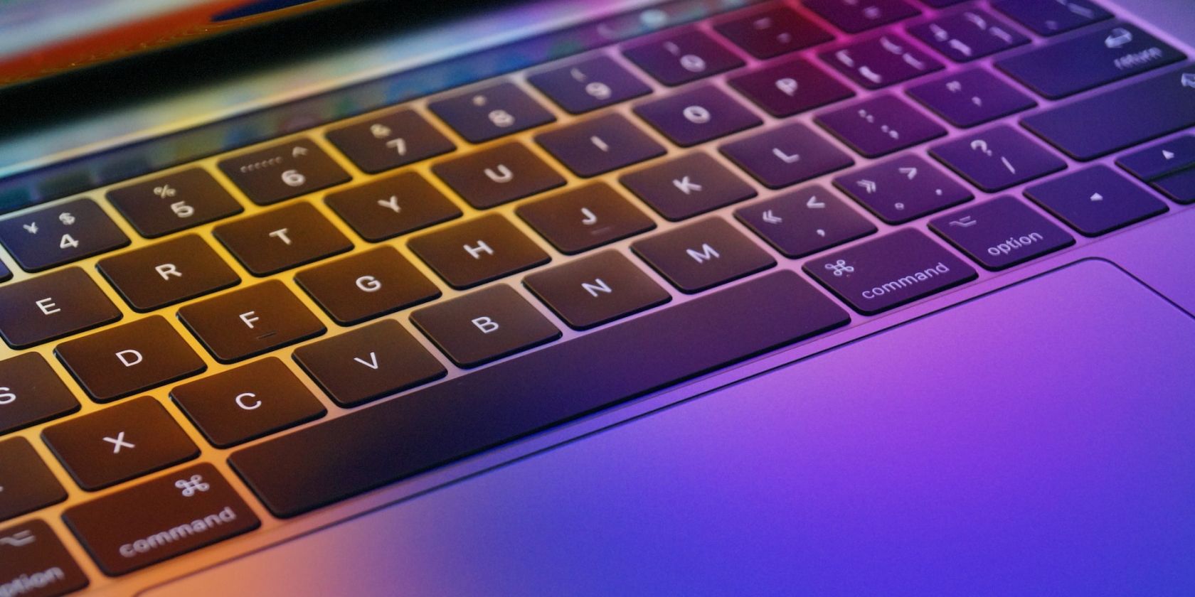 MacBook Pro keyboard backlighting