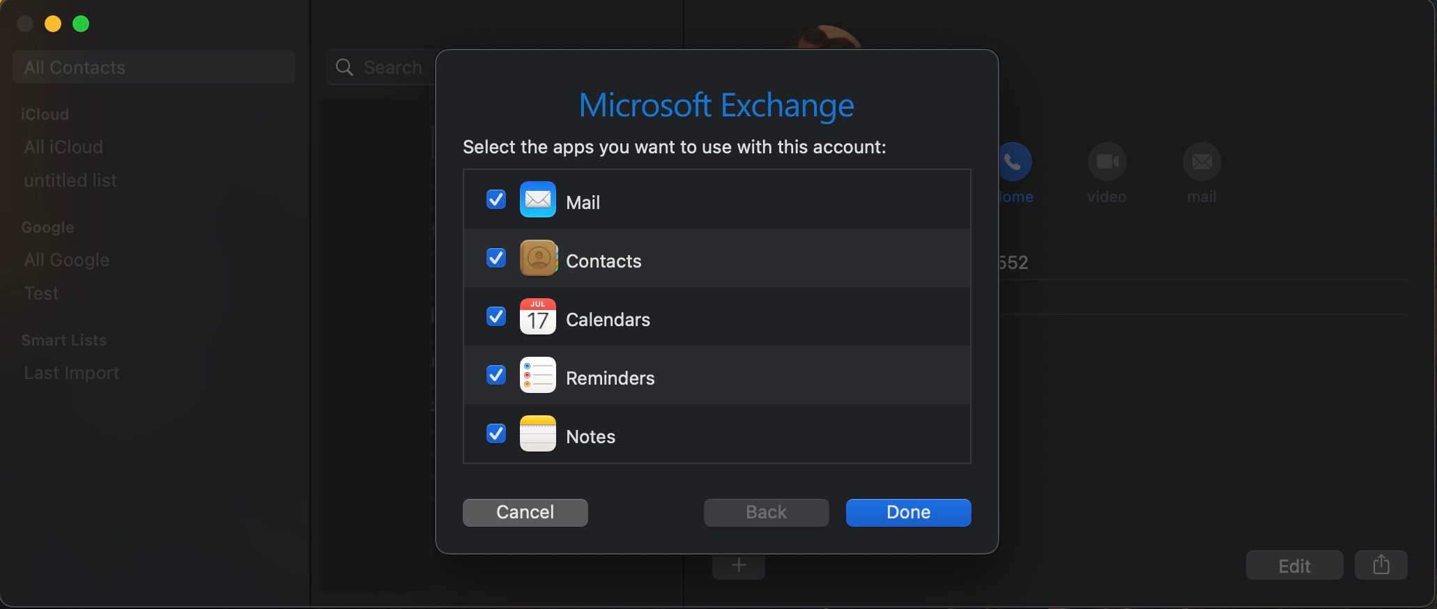 Microsoft Exchange با لیستی از خدمات برای همگام سازی در مخاطبین