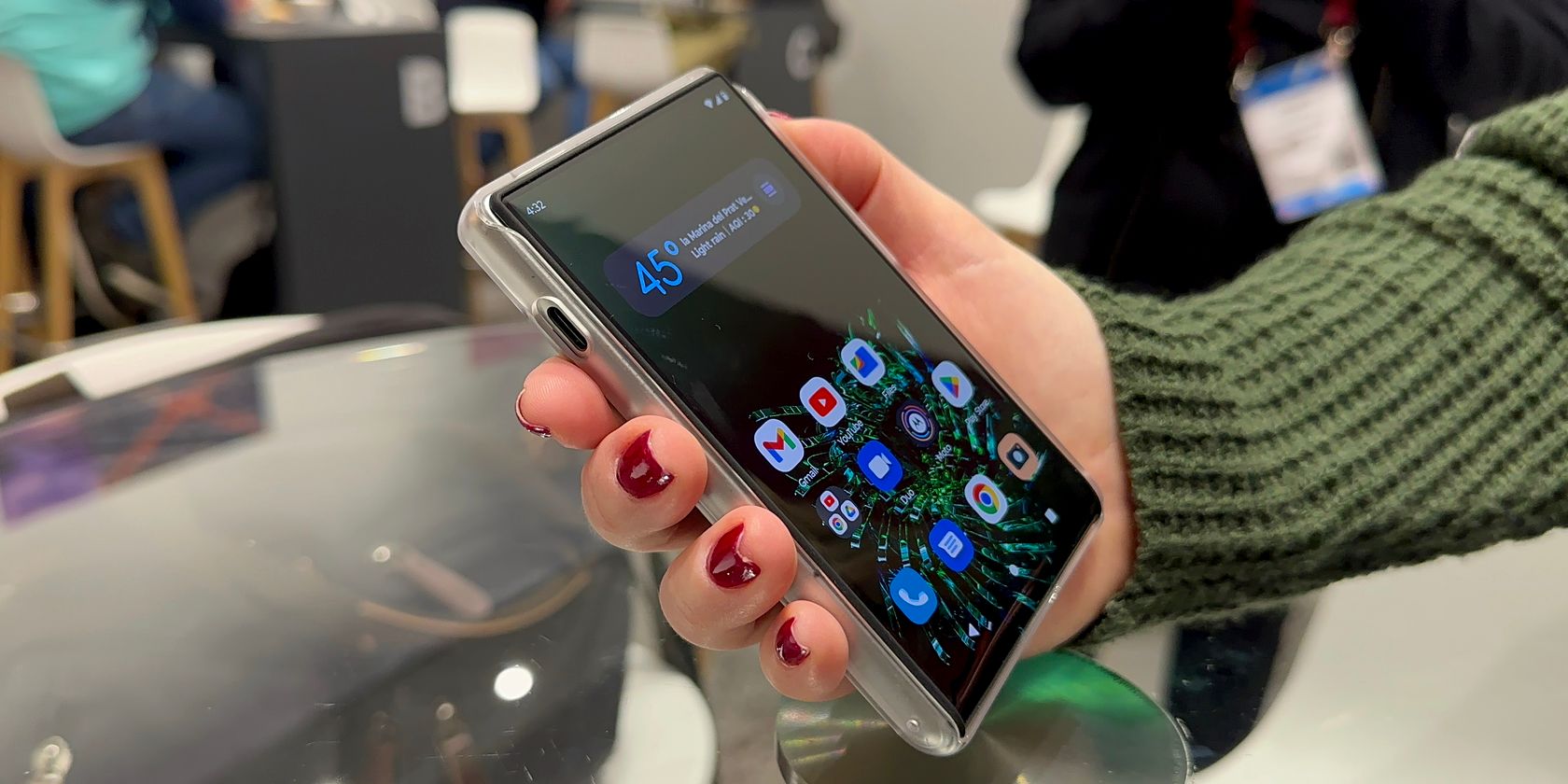 Motorola Reveals Its Rollable Smartphone Prototype at MWC 2023, However Who Is It For?