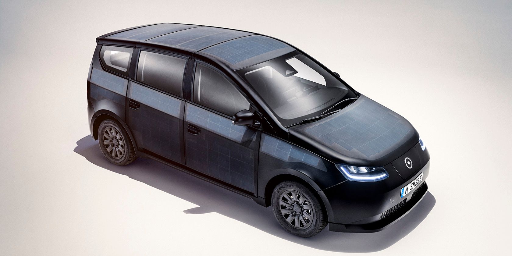 Front three-quarter view of Sono Motors solar electric vehicle