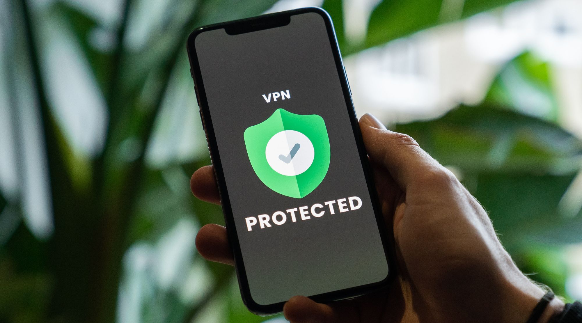 نماد سبز vpn روی صفحه گوشی هوشمند