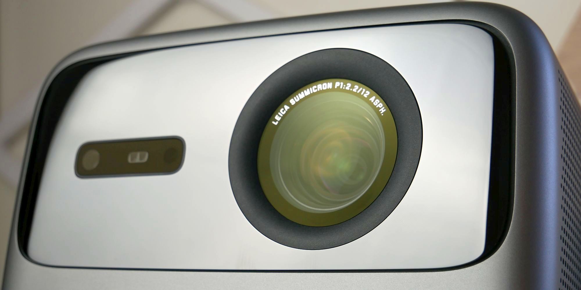 JMGO N1 Ultra Leica Lens Closeup