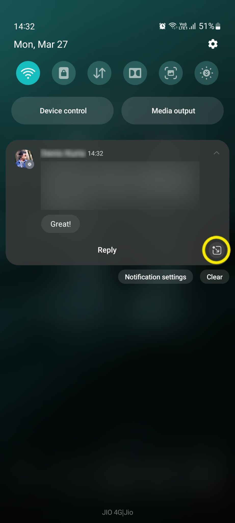 Samsung Quick Settings panel showing floating notification icon