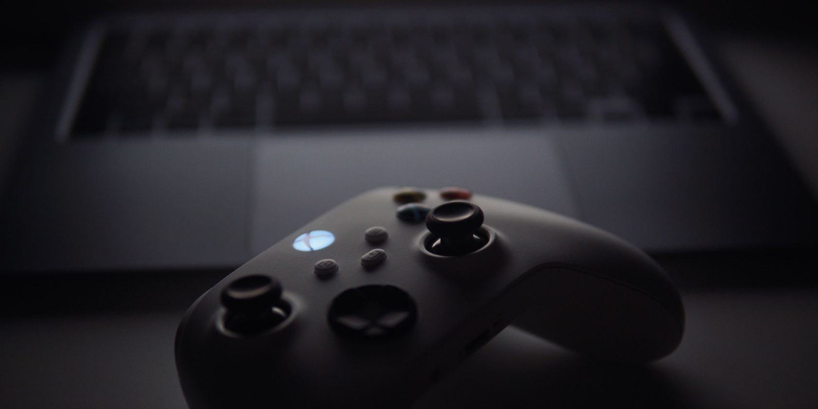 Xbox controller with a MacBook