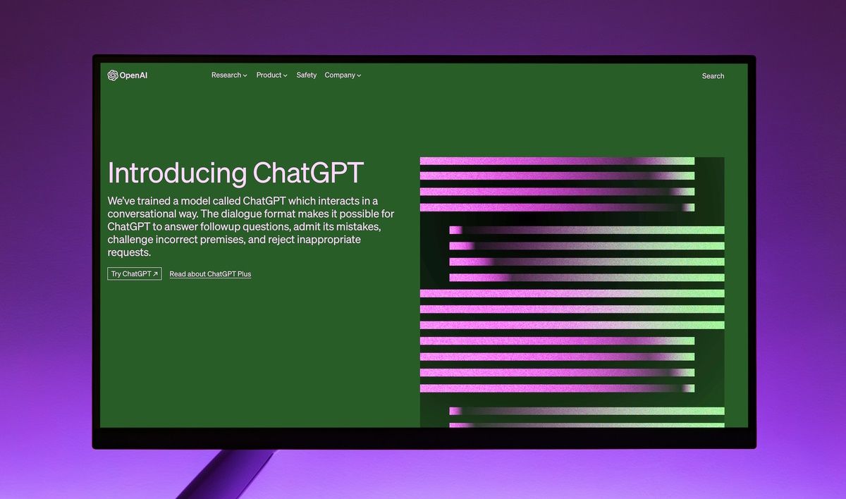 Layar komputer menampilkan situs web ChatGPT