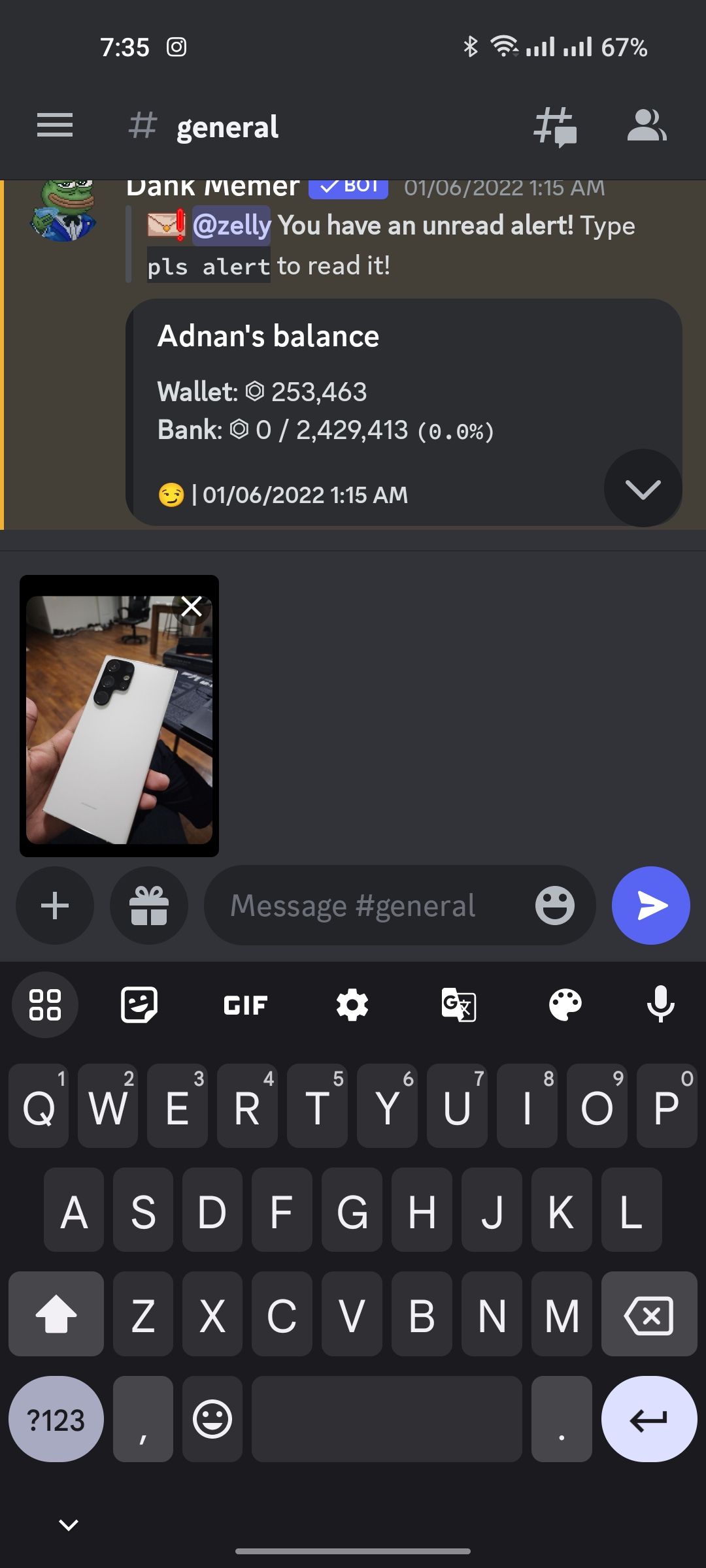 Attaching an image on Discord mobile