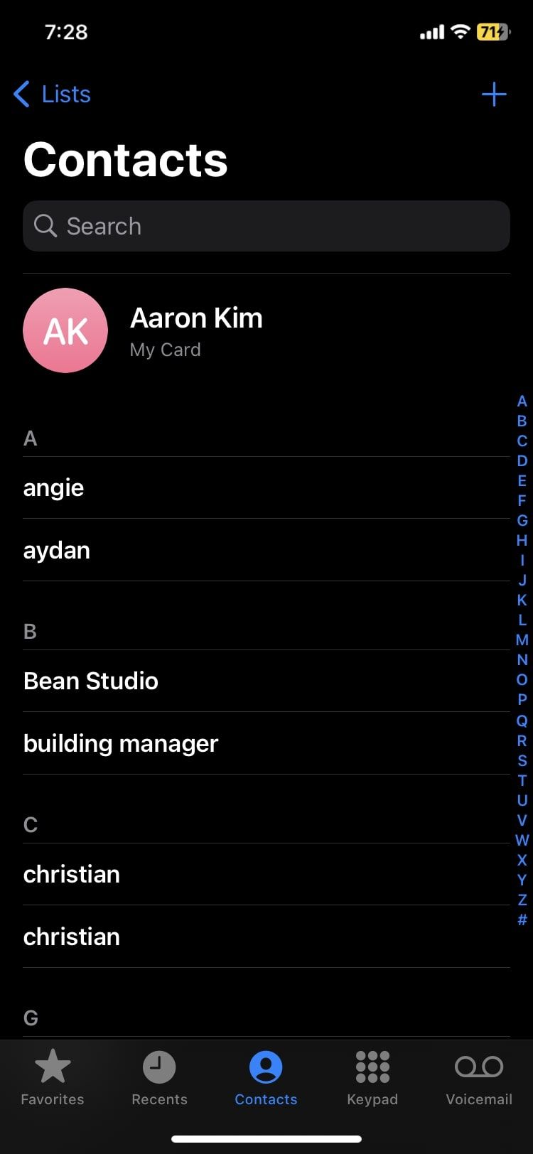 Screenshot of the iOS Contacts App main page