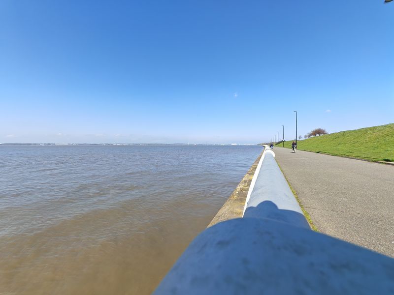 river mersey wide angle 0.5x zoom_result