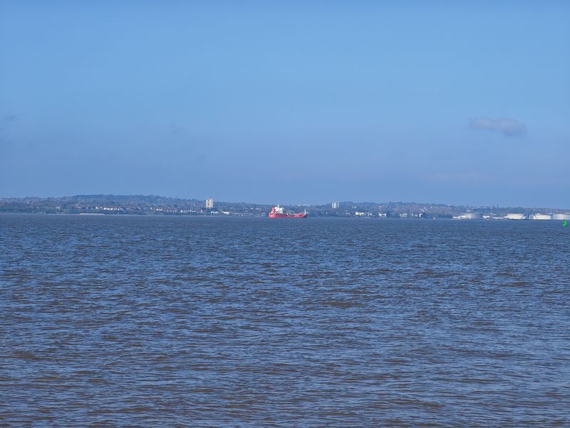 river mersey with boat 3.5x zoom_result