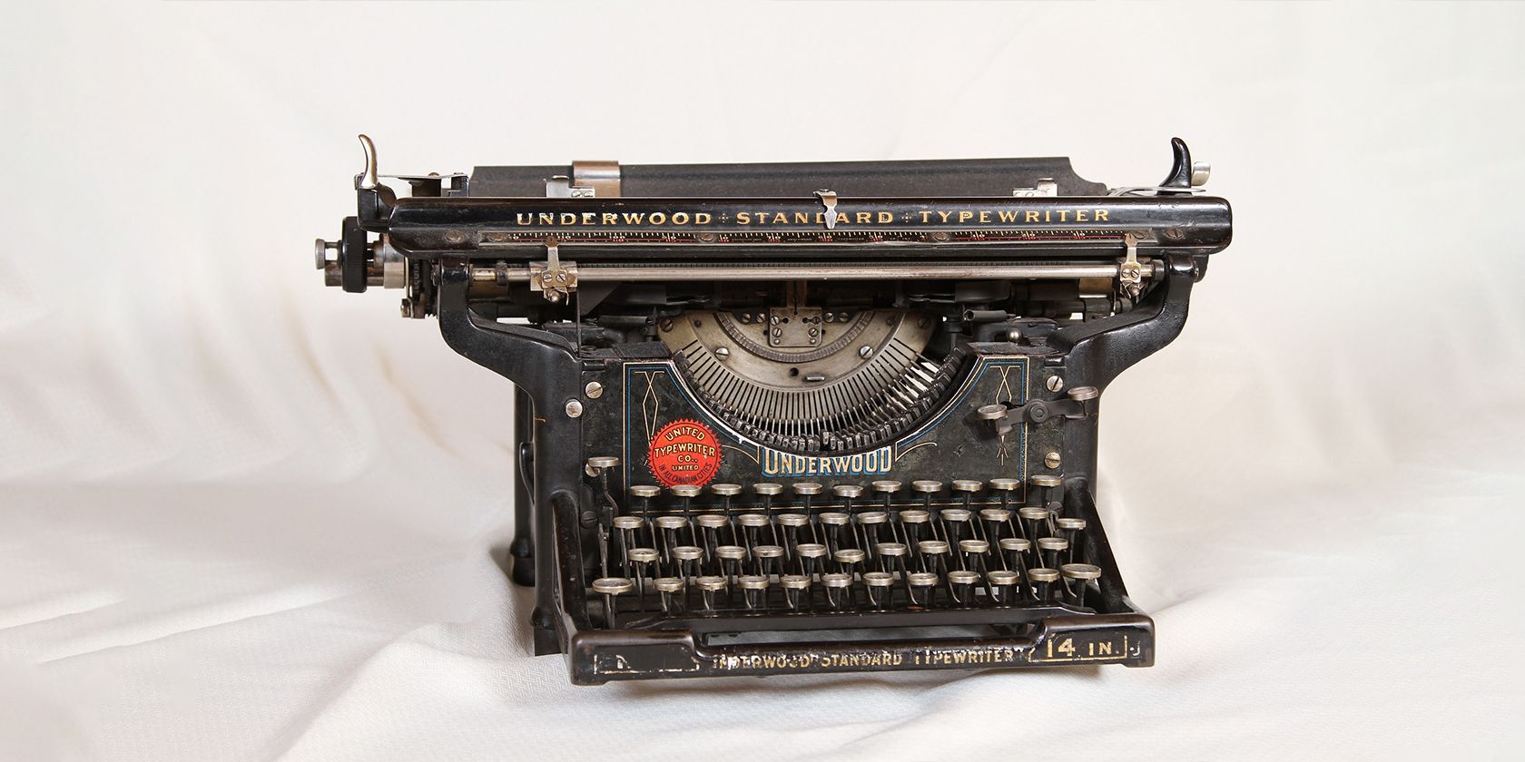 Underwood Standard Typewriter Antique